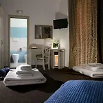Triskell & Relax Bed & Breakfast 4*